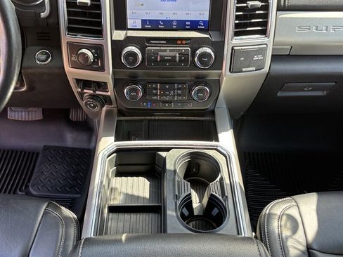 Used 2020 Ford F250 Lariat w/ Lariat Ultimate Package image 19