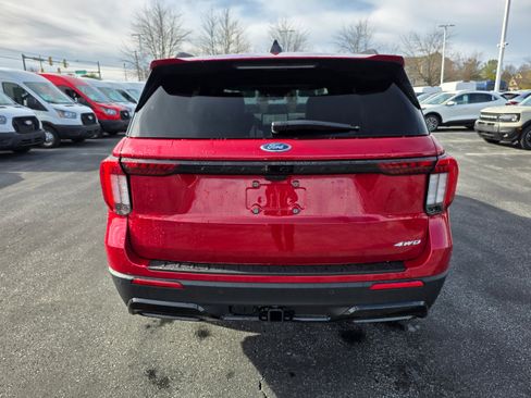 New 2026 Ford Explorer ST-Line image 3