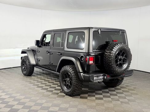 Used 2025 Jeep Wrangler Unlimited Sport AWD/4WD image 9
