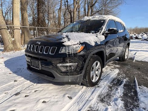Used 2019 Jeep Compass Latitude w/ Popular Equipment Group image 1