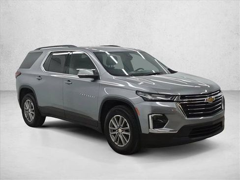 Certified 2023 Chevrolet Traverse LT FWD image 3