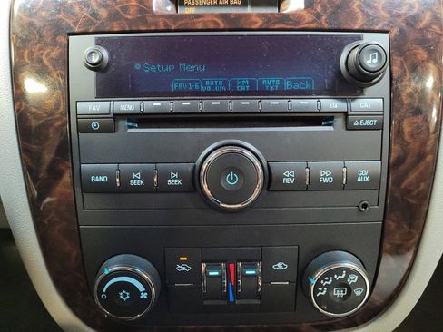 Used 2014 Chevrolet Impala LT w/ LT Sunroof Package FWD image 25