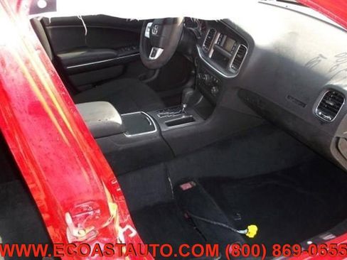 Used 2013 Dodge Charger SE w/ Sport Appearance Group image 8