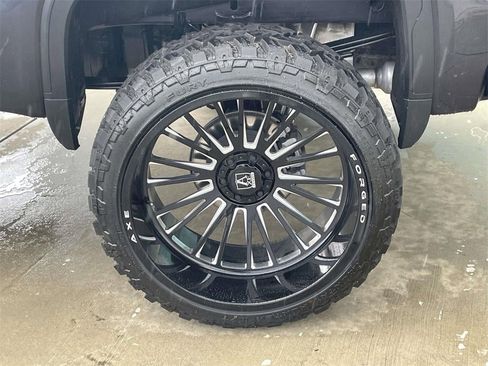 Used 2023 GMC Sierra 1500 Denali Ultimate image 11