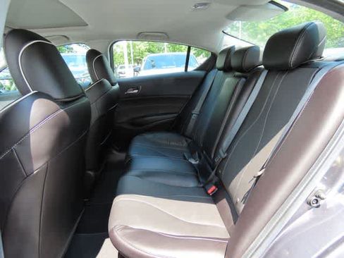 Used 2019 Acura ILX FWD image 12