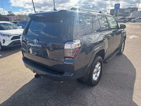 Used 2024 Toyota 4Runner SR5 image 9