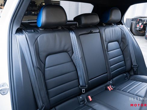 Used 2024 Volkswagen Golf R 4-Door image 34