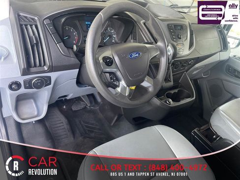 Used 2019 Ford Transit 250 130 Low Roof RWD image 14