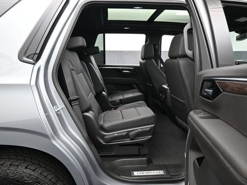 Used 2026 Chevrolet Tahoe Z71 w/ Comfort Package AWD/4WD image 43