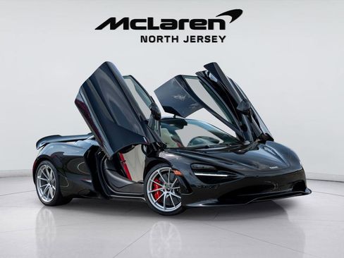 New 2026 McLaren 750S RWD image 6