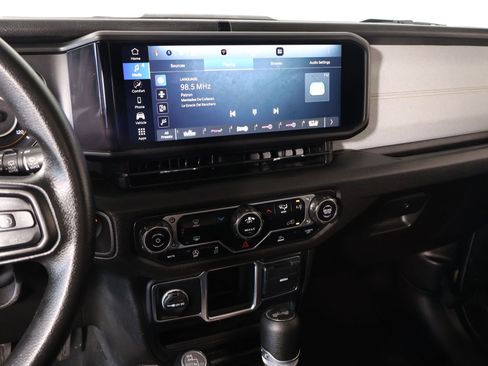 Used 2024 Jeep Wrangler Unlimited Sport AWD/4WD image 5