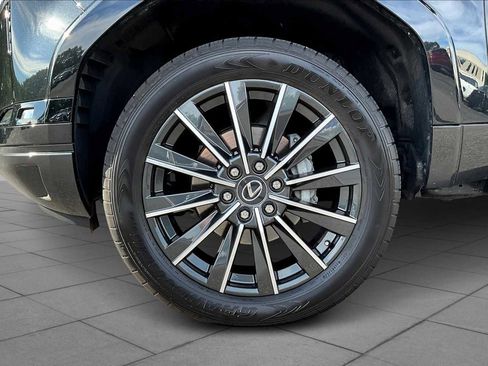 Certified 2024 Lexus GX 550 Luxury+ image 10