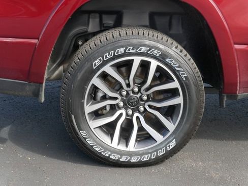 Used 2025 RAM 1500 Limited AWD/4WD image 5