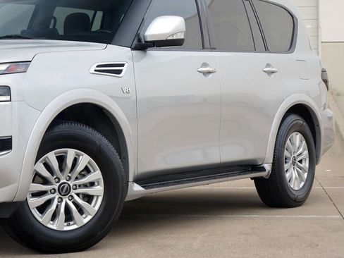 Used 2021 Nissan Armada SV RWD image 22