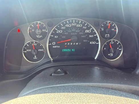 Used 2017 Chevrolet Express 3500 RWD image 12