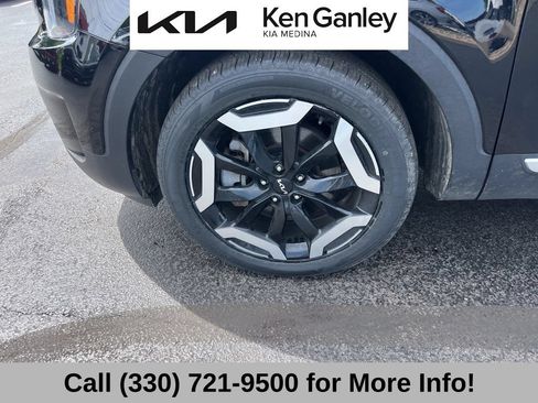 Certified 2024 Kia Telluride S w/ S Sunroof Package AWD/4WD image 17