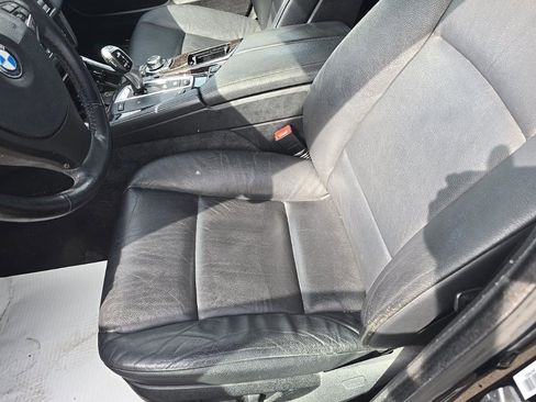 Used 2011 BMW 535i xDrive Sedan AWD/4WD image 8