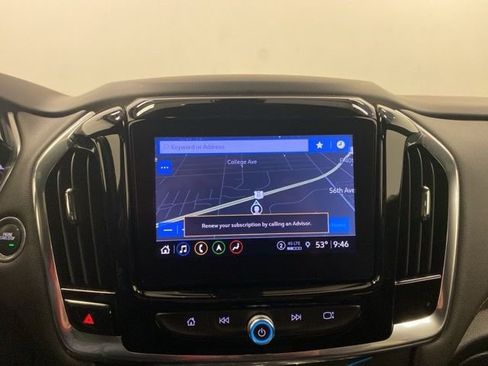 Certified 2023 Chevrolet Traverse RS image 12