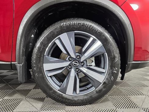 Used 2024 Nissan Rogue SL w/ SL Premium Package AWD/4WD image 11