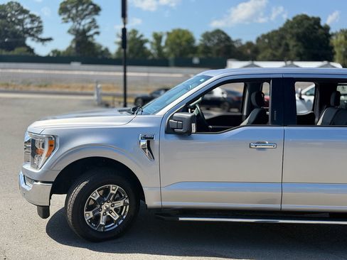 Used 2021 Ford F150 XLT w/ Equipment Group 302A High RWD image 5
