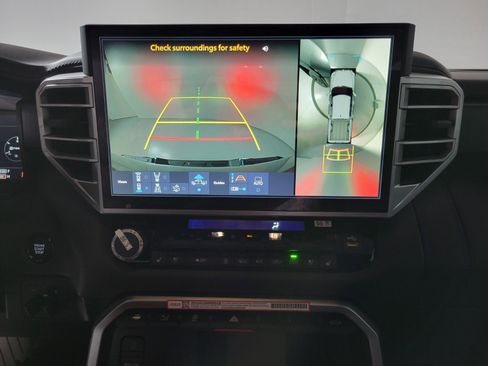 New 2025 Toyota Tundra Platinum image 33