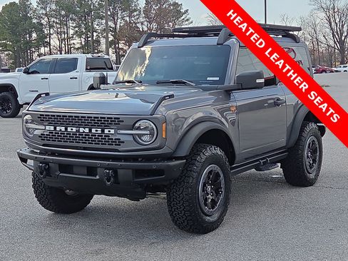 Used 2022 Ford Bronco Badlands image 2