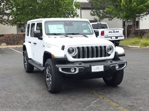 New 2026 Jeep Wrangler Unlimited Sahara AWD/4WD image 3