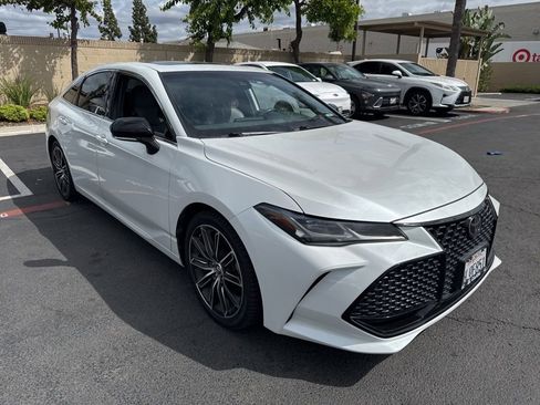 Used 2019 Toyota Avalon Touring w/ Carpet Mat Package image 4