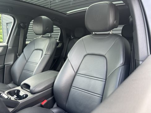 Certified 2026 Porsche Cayenne Coupe AWD/4WD image 10