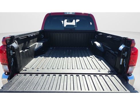 Used 2021 Toyota Tacoma SR5 image 9