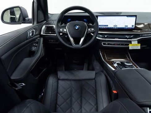 New 2026 BMW X5 xDrive50e w/ Climate Comfort Package image 4