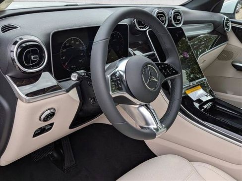 New 2026 Mercedes-Benz GLC 300 image 3