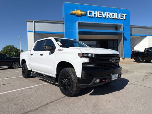 Used 2021 Chevrolet Silverado 1500 LT Trail Boss w/ Bed Protection Package AWD/4WD image 1