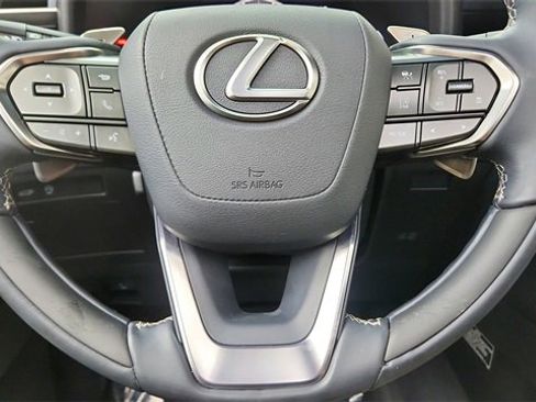 Used 2023 Lexus LX 600 4WD w/ Luxury Package image 42