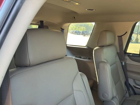 Used 2018 GMC Yukon SLT w/ Premium Edition image 67