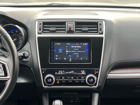 Used 2019 Subaru Outback 2.5i Limited image 19