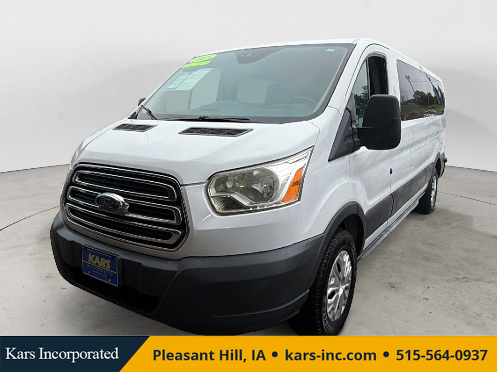 Used 2015 Ford Transit 350 XLT RWD image 1