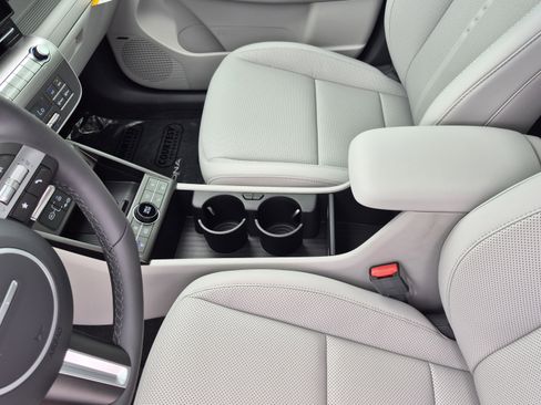 New 2026 Hyundai Kona Limited FWD image 22