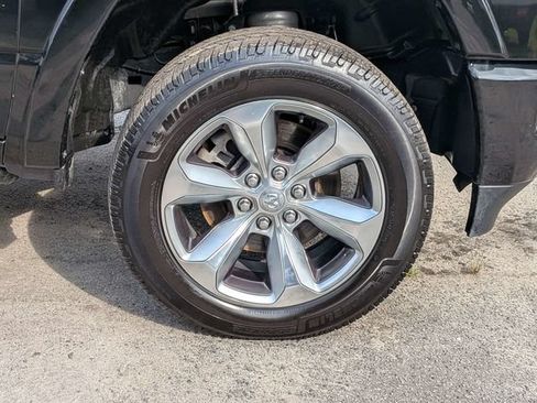 Used 2021 RAM 1500 Limited w/ Body Color Bumper Group AWD/4WD image 10