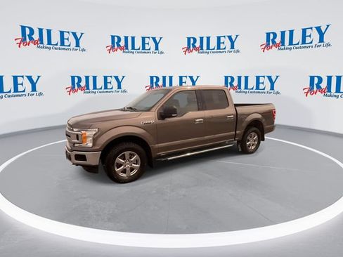 Certified 2019 Ford F150 XLT w/ Equipment Group 302A Luxury AWD/4WD image 4