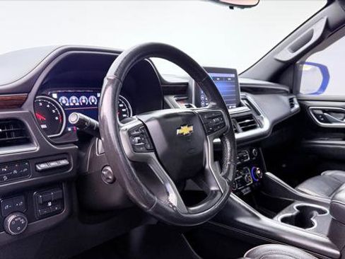 Used 2021 Chevrolet Suburban Premier w/ Premium Package AWD/4WD image 27