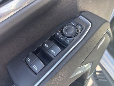 Used 2024 Chevrolet Silverado 2500 LTZ w/ LTZ Premium Package AWD/4WD image 17