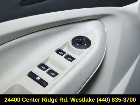 Used 2017 Ford Escape SE image 16