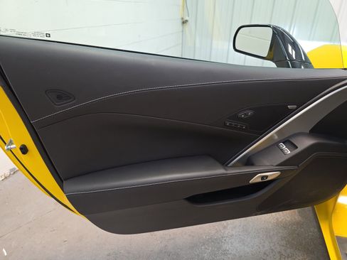 Used 2014 Chevrolet Corvette Stingray Convertible w/ 3LT Preferred Equipment Group RWD image 10