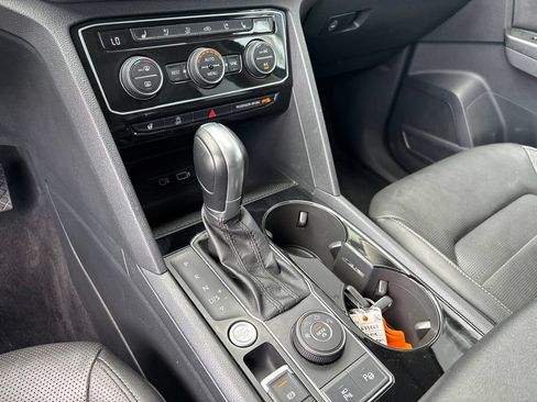 Used 2019 Volkswagen Atlas SEL Premium AWD/4WD image 9