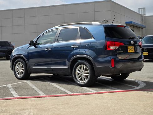 Used 2015 Kia Sorento LX FWD image 5
