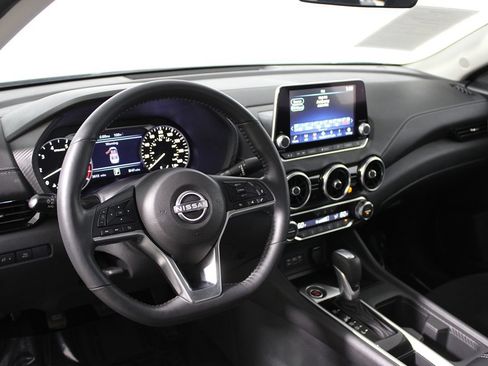 Used 2025 Nissan Sentra SV w/ All-Weather Package FWD image 8