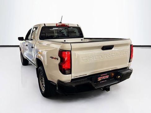 Used 2024 Chevrolet Colorado W/T AWD/4WD image 8
