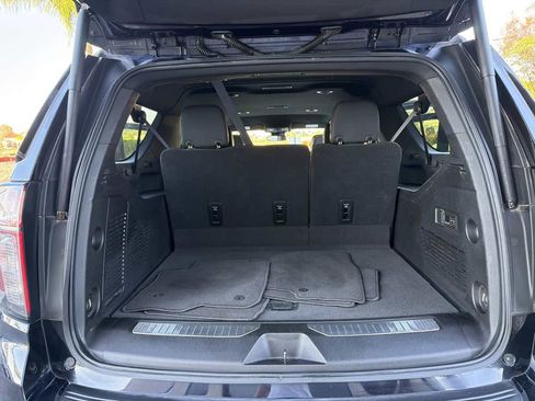 Used 2023 Chevrolet Suburban Premier RWD image 40