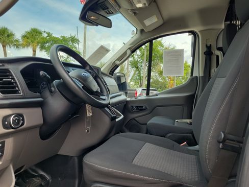 Used 2025 Ford Transit 250 Low Roof w/ Exterior Upgrade Package RWD image 15